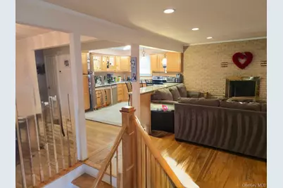 131 Ethel Street, Valley Stream, NY 11580 - Photo 2