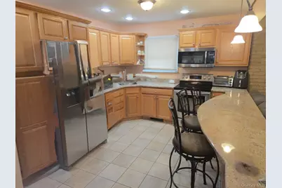 131 Ethel Street, Valley Stream, NY 11580 - Photo 4