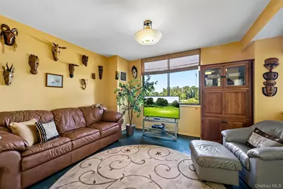 27010 Grand Central Parkway #4H, Floral Park, NY 11005 - Photo 10