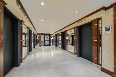 27010 Grand Central Parkway #4H, Floral Park, NY 11005 - Photo 4