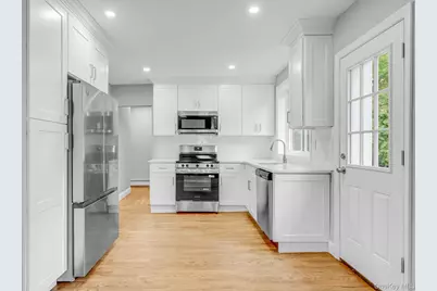 970 Hillman Street, West Hempstead, NY 11552 - Photo 14