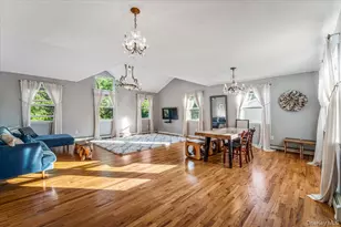 70 A Manor Dr, Great Neck, NY 11020 - Photo 26