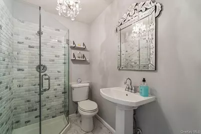 70 Manor Drive #A, Great Neck, NY 11020 - Photo 8