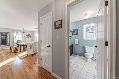 70 Manor Drive #A, Great Neck, NY 11020 - Photo 16