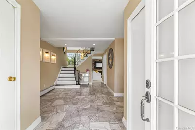 22 Delaware Avenue, Jericho, NY 11753 - Photo 2