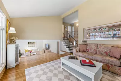 22 Delaware Avenue, Jericho, NY 11753 - Photo 12