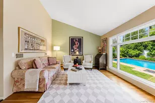22 Delaware Ave, Jericho, NY 11753 - Photo 14