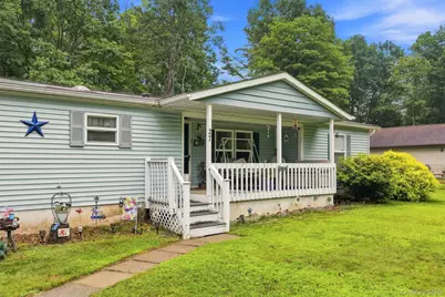 27 Delaware Drive, Sparrow Bush, NY 12780 - Photo 4