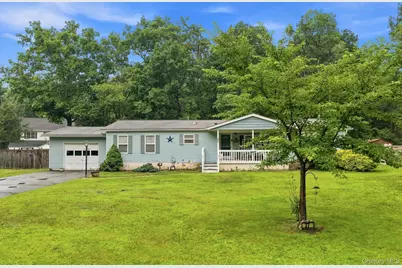 27 Delaware Drive, Sparrow Bush, NY 12780 - Photo 2