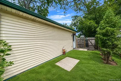 36 Rosalie Place, Patchogue, NY 11772 - Photo 22