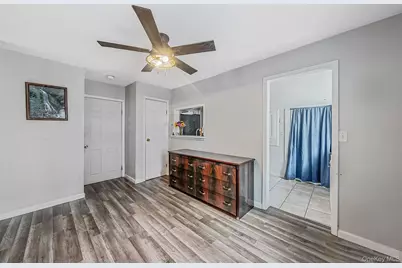 36 Rosalie Place, Patchogue, NY 11772 - Photo 8