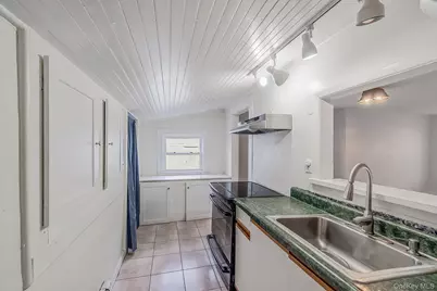 36 Rosalie Place, Patchogue, NY 11772 - Photo 10