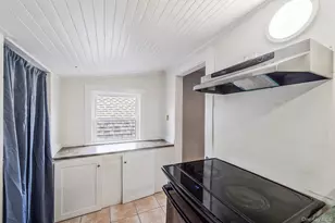 36 Rosalie Pl, Patchogue, NY 11772 - Photo 12