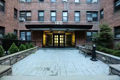 140 E Hartsdale Avenue #3A, Hartsdale, NY 10530 - Photo 1