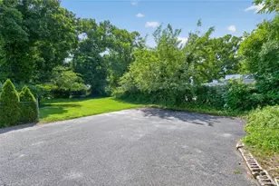 143 Searingtown Rd, Albertson, NY 11507 - Photo 4