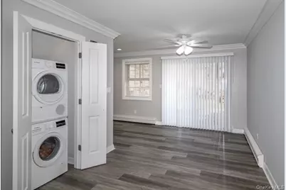 75 Lamplighter Lane #5B, Massapequa, NY 11758 - Photo 4