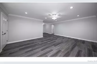 75 Lamplighter Lane #5B, Massapequa, NY 11758 - Photo 10