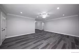 75 Lamplighter Ln, Massapequa, NY 11758 - Photo 10