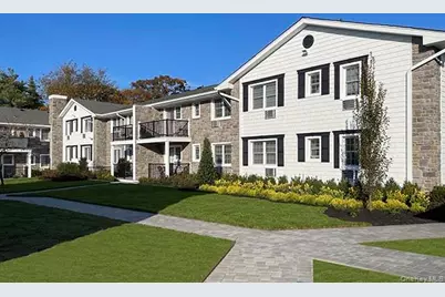 75 Lamplighter Lane #5B, Massapequa, NY 11758 - Photo 1