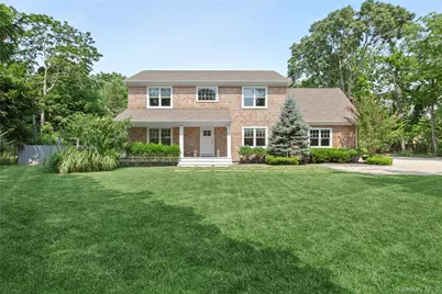 134 Montauk Highway, Westhampton, NY 11977 - Photo 2