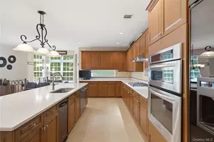 35 Monterrey Dr, Saint James, NY 11780 - Photo 12