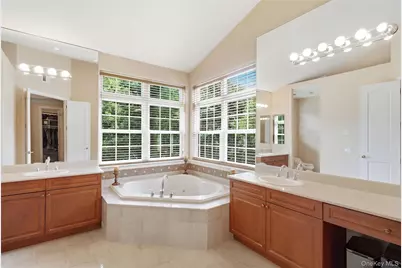 35 Monterrey Drive, Saint James, NY 11780 - Photo 22