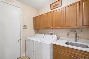 35 Monterrey Dr, Saint James, NY 11780 - Photo 18