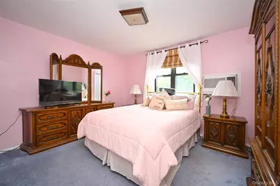 245-12 62 Avenue #2nd Floor, Douglaston, NY 11362 - Photo 10