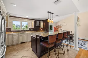 236 Windsor Ave, Brightwaters, NY 11718 - Photo 10