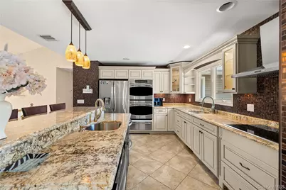 236 Windsor Avenue, Brightwaters, NY 11718 - Photo 8