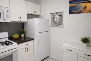 326 E 93rd St, New York, NY 10128 - Photo 32