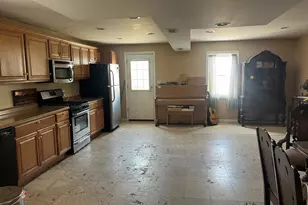163-12 89th St, Howard Beach, NY 11414 - Photo 2