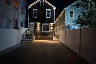 107-29 118th St, Richmond Hill, NY 11419 - Photo 16