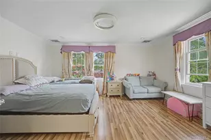6-09 161st St, Whitestone, NY 11357 - Photo 12