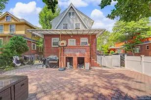6-09 161st St, Whitestone, NY 11357 - Photo 28