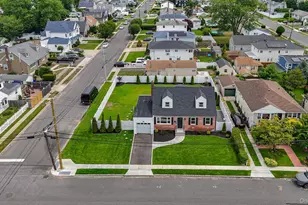 91 Doges Prom, Lindenhurst, NY 11757 - Photo 4