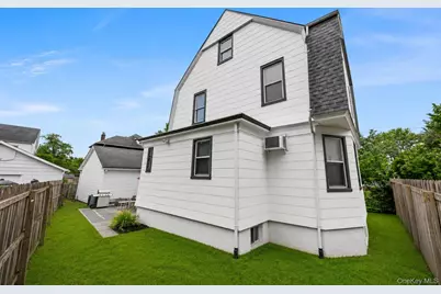 46 Meadow Lane, New Rochelle, NY 10805 - Photo 6