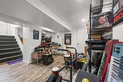 46 Meadow Lane, New Rochelle, NY 10805 - Photo 36