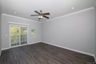 216 Centre Ct, Medford, NY 11763 - Photo 6