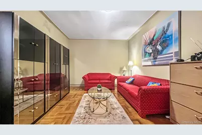 37-20 81st #5G, Jackson Heights, NY 11372 - Photo 6