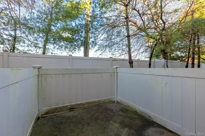 11 Jacqueline Way, North Babylon, NY 11703 - Photo 16