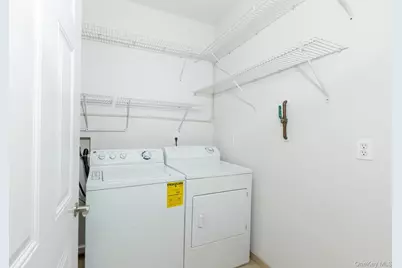 11 Jacqueline Way, North Babylon, NY 11703 - Photo 10