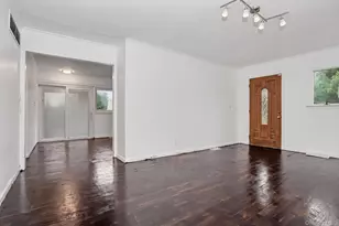 376 County Center Rd, White Plains, NY 10603 - Photo 6