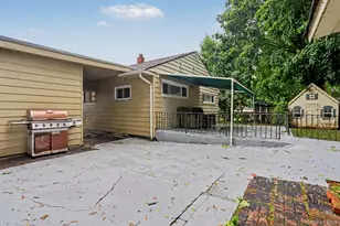 376 County Center Rd, White Plains, NY 10603 - Photo 26