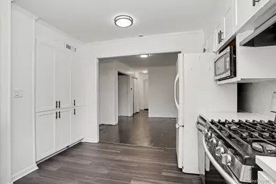 376 County Center Road, White Plains, NY 10603 - Photo 14