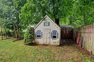 376 County Center Rd, White Plains, NY 10603 - Photo 30