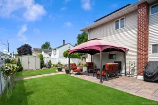 169 Wyona Ave, Lindenhurst, NY 11757 - Photo 32