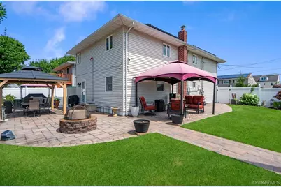 169 Wyona Avenue, Lindenhurst, NY 11757 - Photo 30