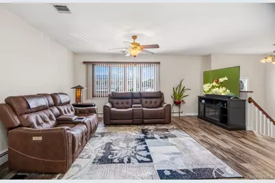 169 Wyona Avenue, Lindenhurst, NY 11757 - Photo 6