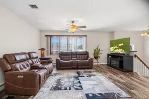 169 Wyona Ave, Lindenhurst, NY 11757 - Photo 6